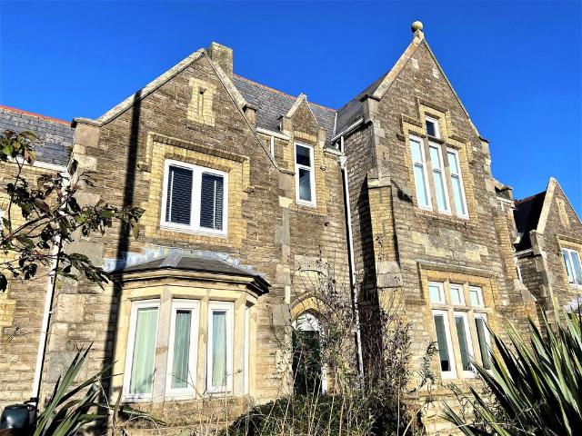 Flat for rent in Binstead, Ryde