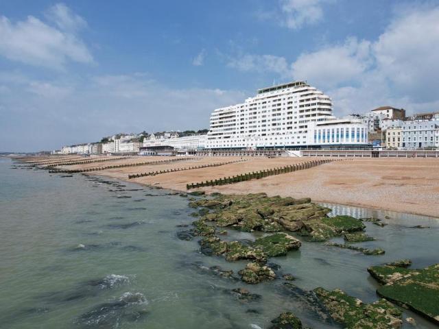 Flat for rent in West Marina, Guestling Green