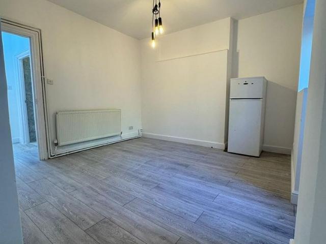 Apartment for rent in Glyndon, Plumstead