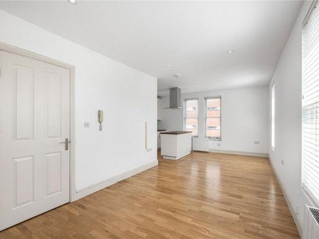 Apartment for rent in London Borough of Lambeth, Greater London