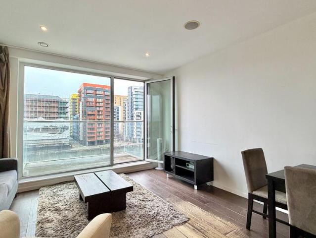 Flat for rent in Isle Of Dogs, Isle Of Man
