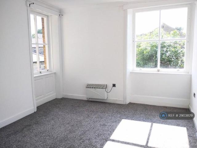 Apartment for rent in Highfields, Huddersfield
