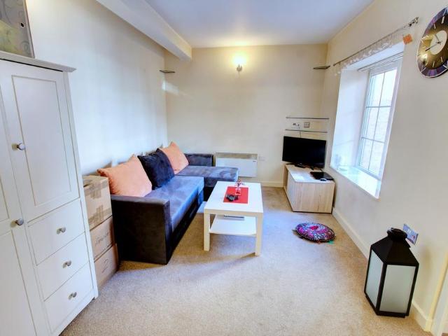 Apartment for rent in St Matthew's, Old Wharf