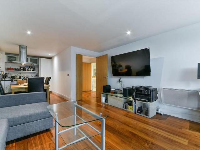 Apartment for rent in Belsize Park, Greater London