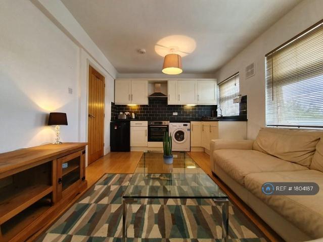 Flat for rent in Greater London