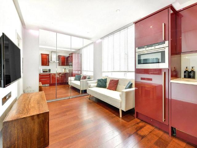 Flat for rent in Belgravia, Isle Of Man