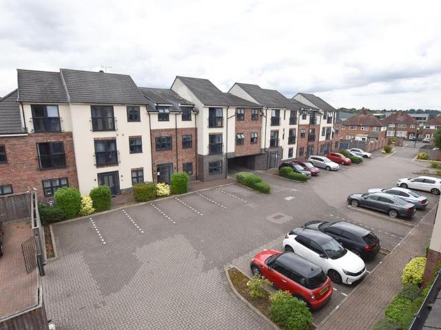 Flat for rent in Stocking Farm, Old Wharf