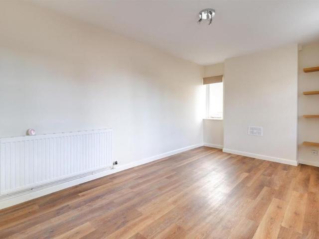 Apartment for rent in Ewens Farm, Golden Valley