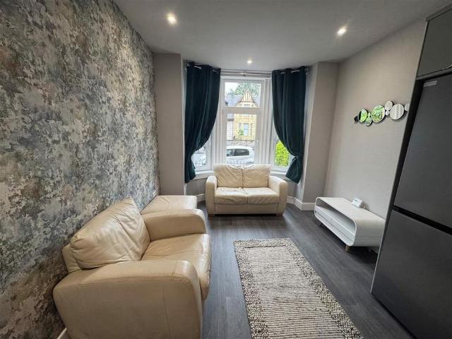 Apartment for rent in Dumbarton, Scotland