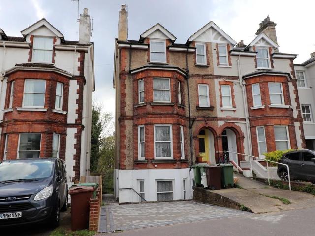 Flat for rent in St James, Sandown Park