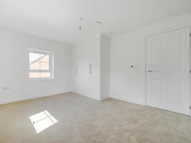 Apartment for rent in Caldecott, Dromore