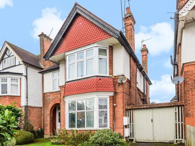 Flat for rent in Blackhills, Surrey