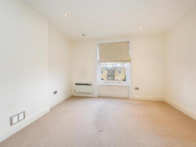 Apartment for rent in Kew, Greater London