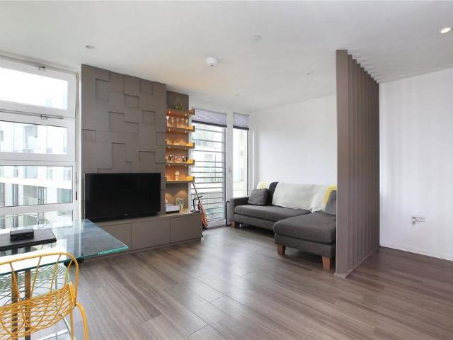 Apartment for rent in Earlsfield, Greater London