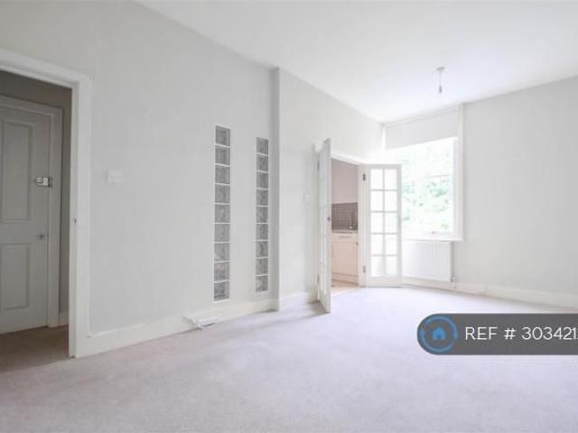 Apartment for rent in Upper Clapton, Greater London