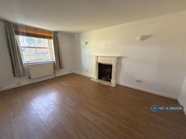 Apartment for rent in Wallington, Greater London