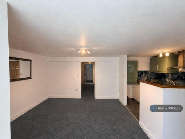 Apartment for rent in West Cliff, Acol
