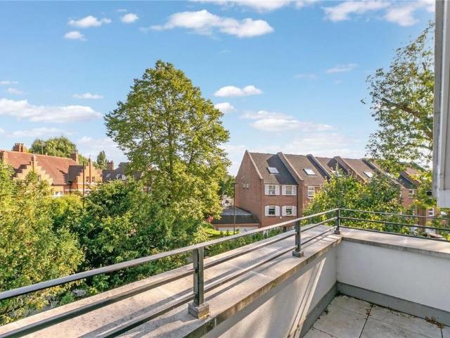 Apartment for rent in London Borough of Hounslow, Greater London
