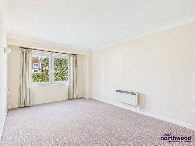 Apartment for rent in Upperton, Eastbourne