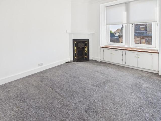 Apartment for rent in Castlehead, Glenburn