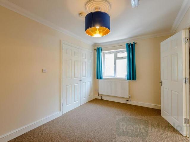 Apartment for rent in Glen Eyre, Southampton