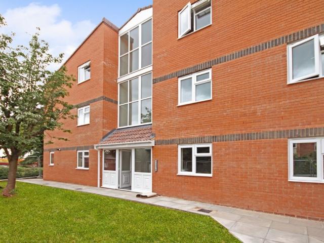Apartment for rent in Wake Green, Birmingham