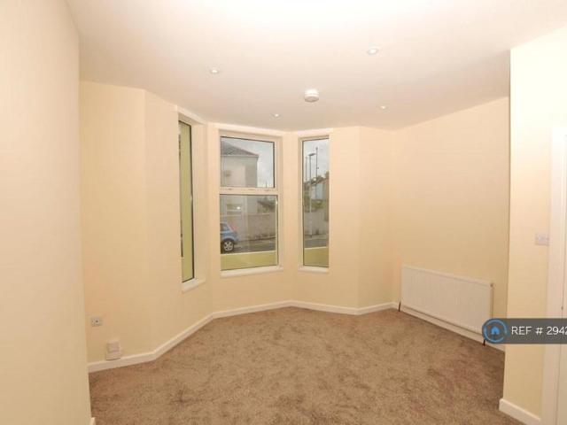 Apartment for rent in Greenbank, Mount Wise