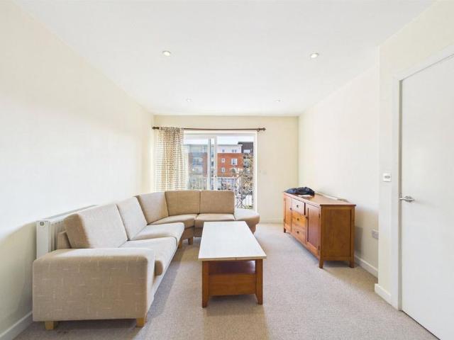 Apartment for rent in Whitley, Reading