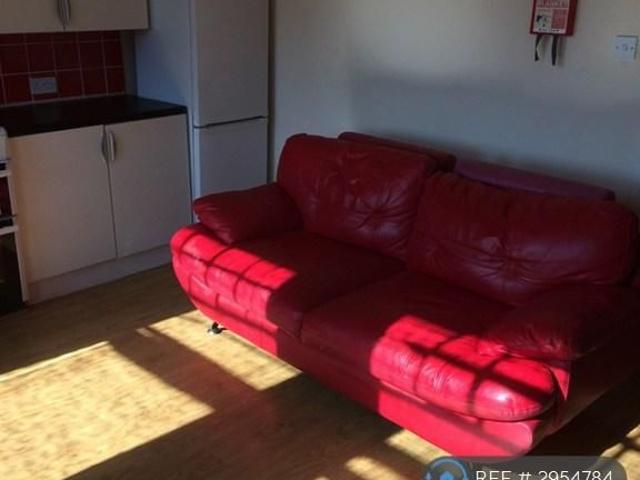 Apartment for rent in Calderstones