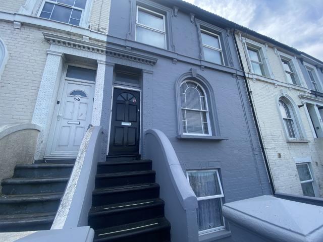 Apartment for rent in Sheerness, Oad Street
