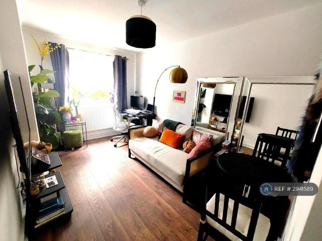 Flat for rent in Elephant and Castle, Greater London