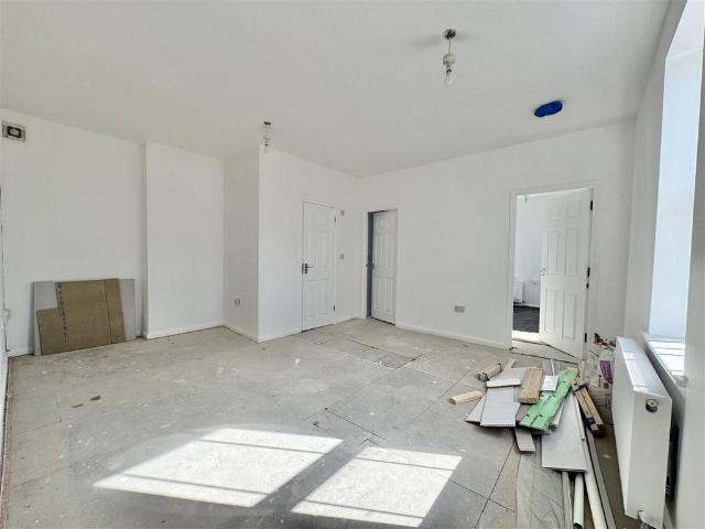 Flat for rent in Brompton, Gillingham
