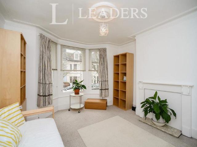 Apartment for rent in Aldrington
