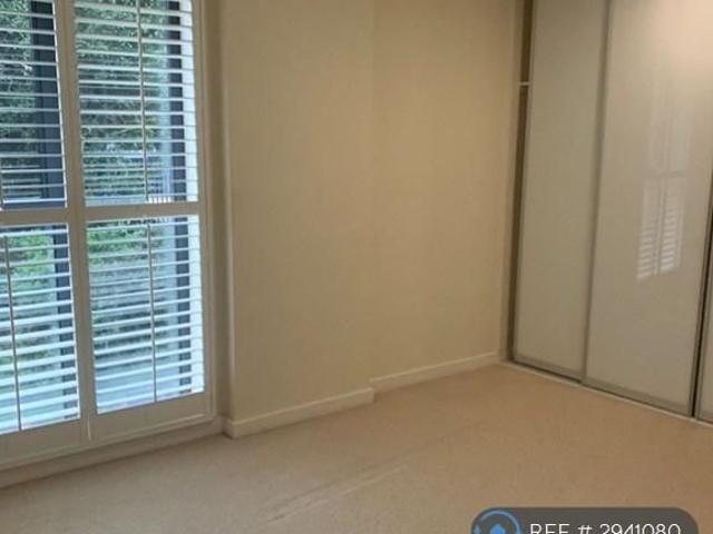 Apartment for rent in Longlands, Halfway Street