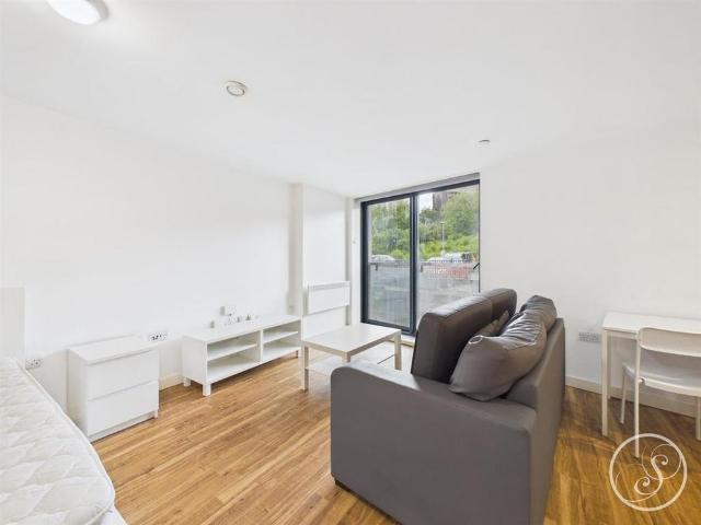 Apartment for rent in Whitkirk, Colton