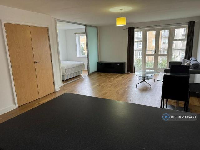 Apartment for rent in Yiewsley, Greater London