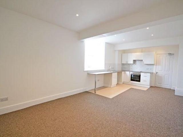 Apartment for rent in Binstead, Ryde