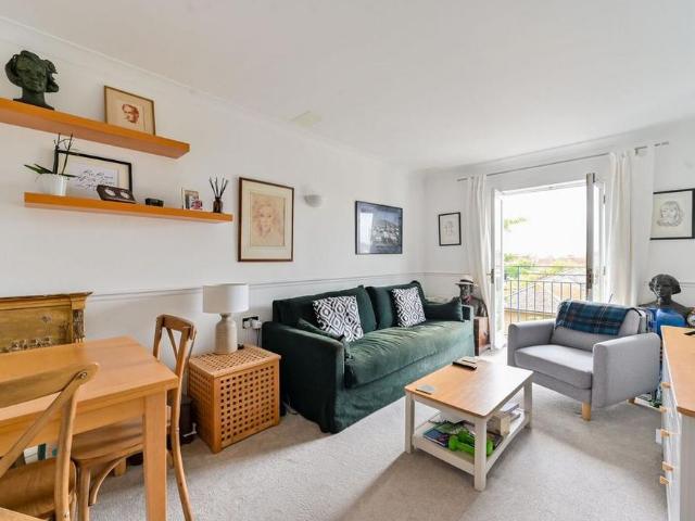 Apartment for rent in London Borough of Wandsworth, Greater London