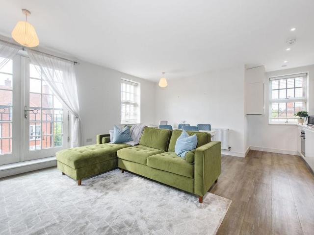 Flat for rent in High Barnet, Greater London