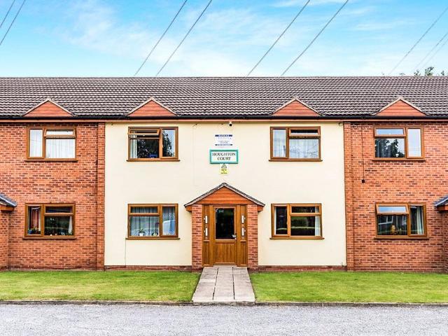 Flat for rent in Ketley Bank, Oakengates