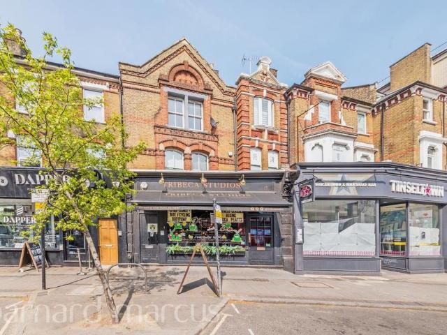 Apartment for rent in London Borough of Ealing, Greater London