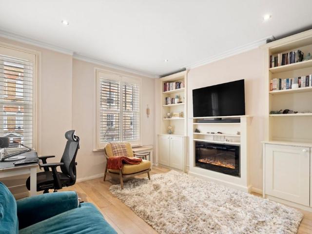 Flat for rent in Fulham, Isle Of Man