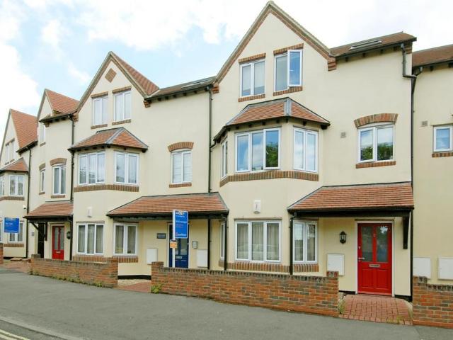 Flat for rent in Old Headington, The Slade