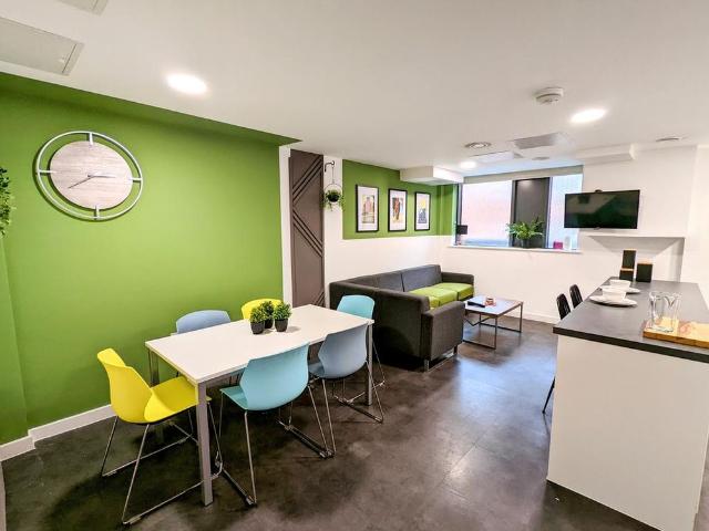 Room for rent in Calthorpe Fields, West Midlands