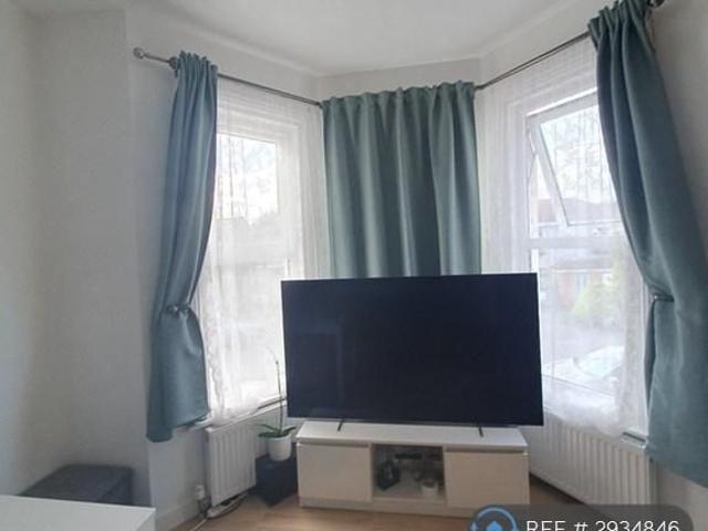 Apartment for rent in Mottingham, Greater London