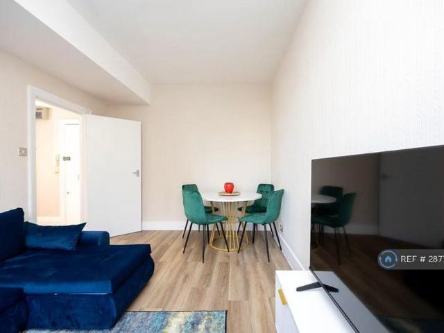 Apartment for rent in Round Hill, Brighton