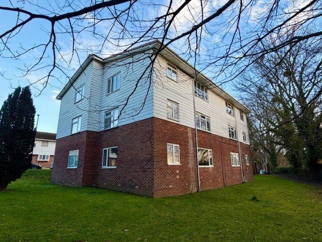 Flat for rent in Bitterne Manor, City Of Southampton
