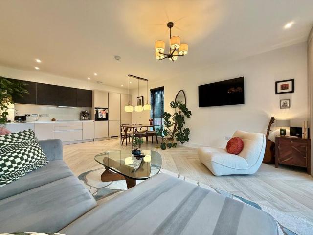 Apartment for rent in Jordanhill, Scotland