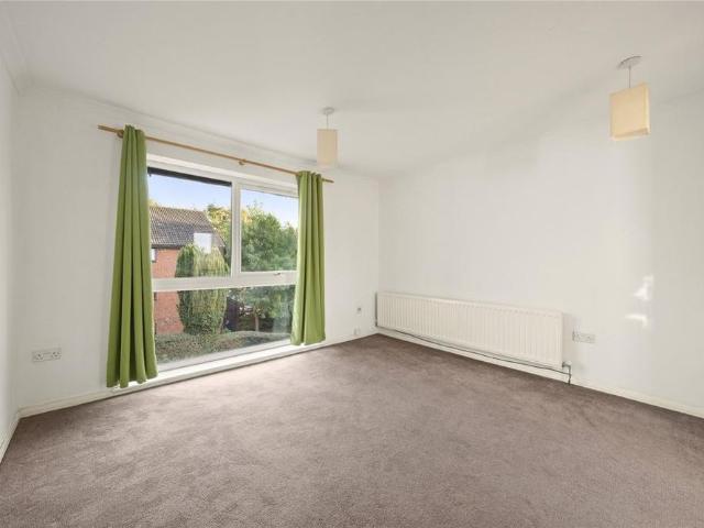 Apartment for rent in Charlton, Spelthorne