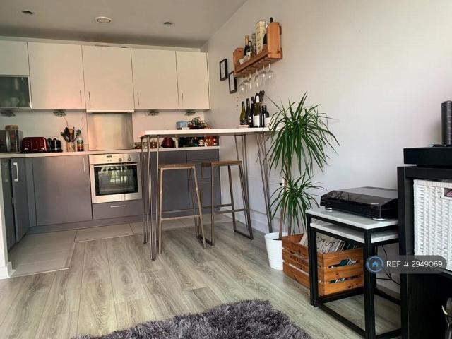 Flat for rent in City Centre, Salford